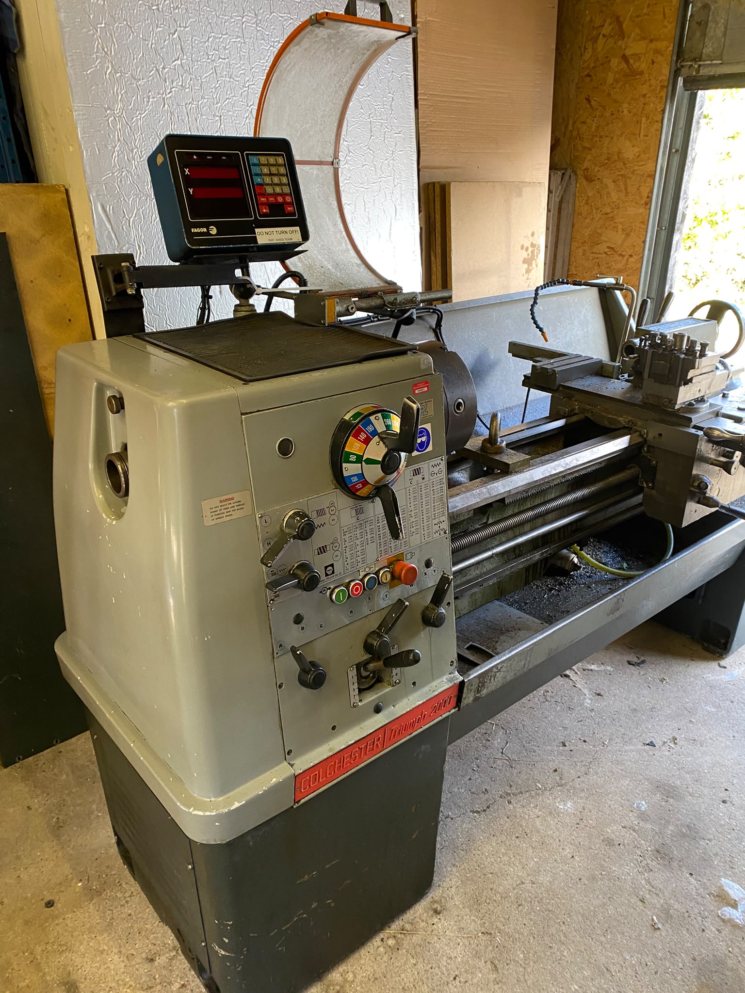 Used COLCHESTER TRIUMPH 2000 15" x 50" GAP BED CENTRE LATHE