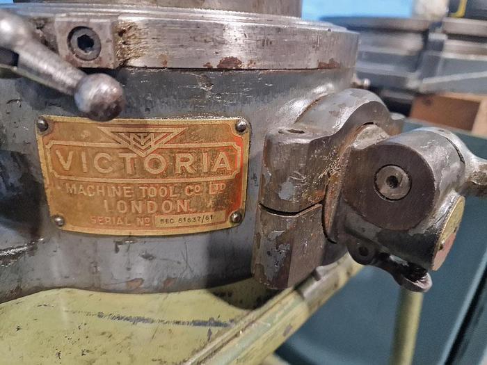 Used VICTORIA HORIZONTAL / VERTICAL INDEXING 3 JAW CHUCK