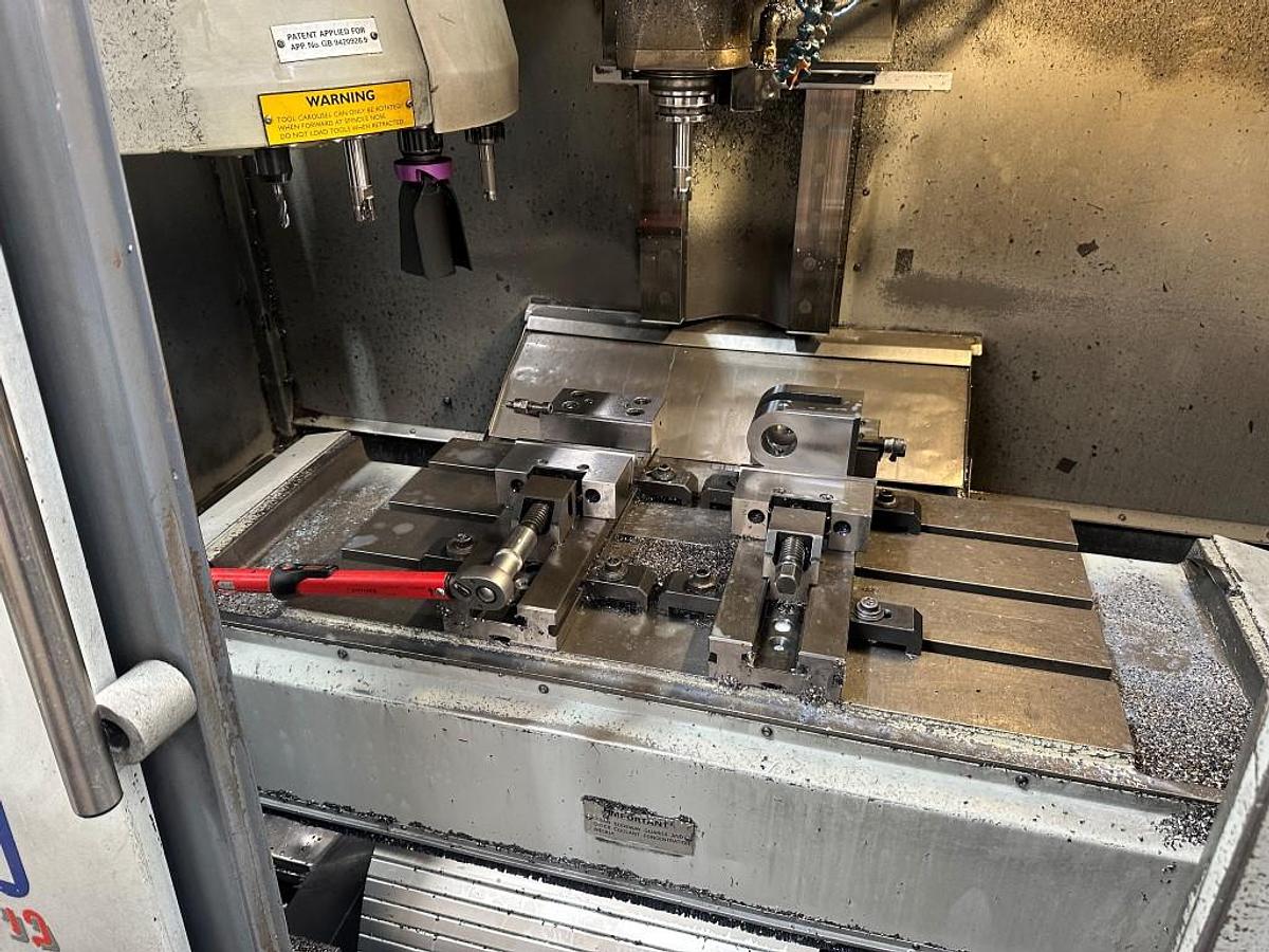 Used BRIDGEPORT VMC 600 VERTICAL MACHINING CENTRE