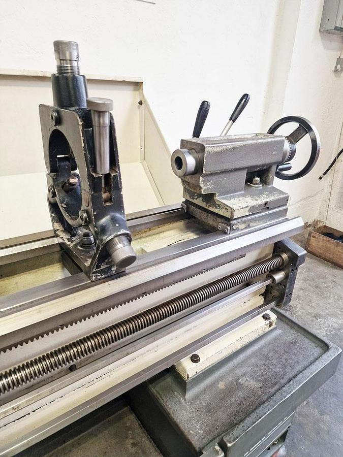 Used COLCHESTER VS3250 MASTER 13" x 40" GAP BED CENTRE LATHE