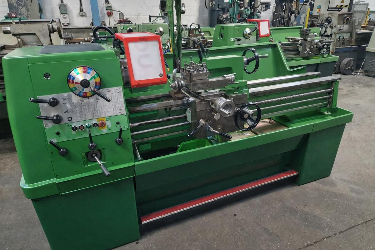 Used COLCHESTER COLCHESTER TRIUMPH 2000 15" x 50" GAP BED CENTRE LATHE