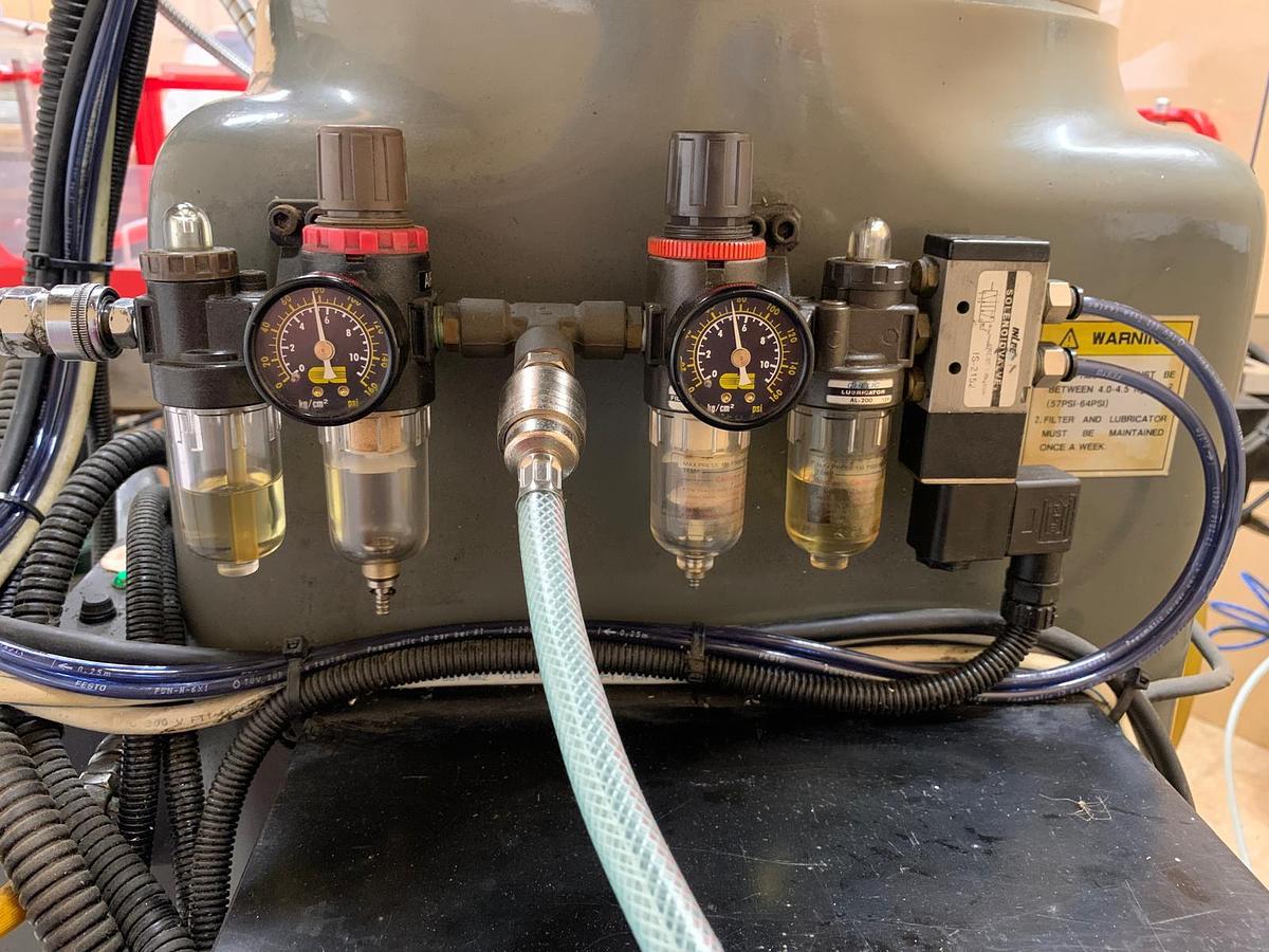 Used 2000 XYZ PRO 2000 CNC TURRET MILL