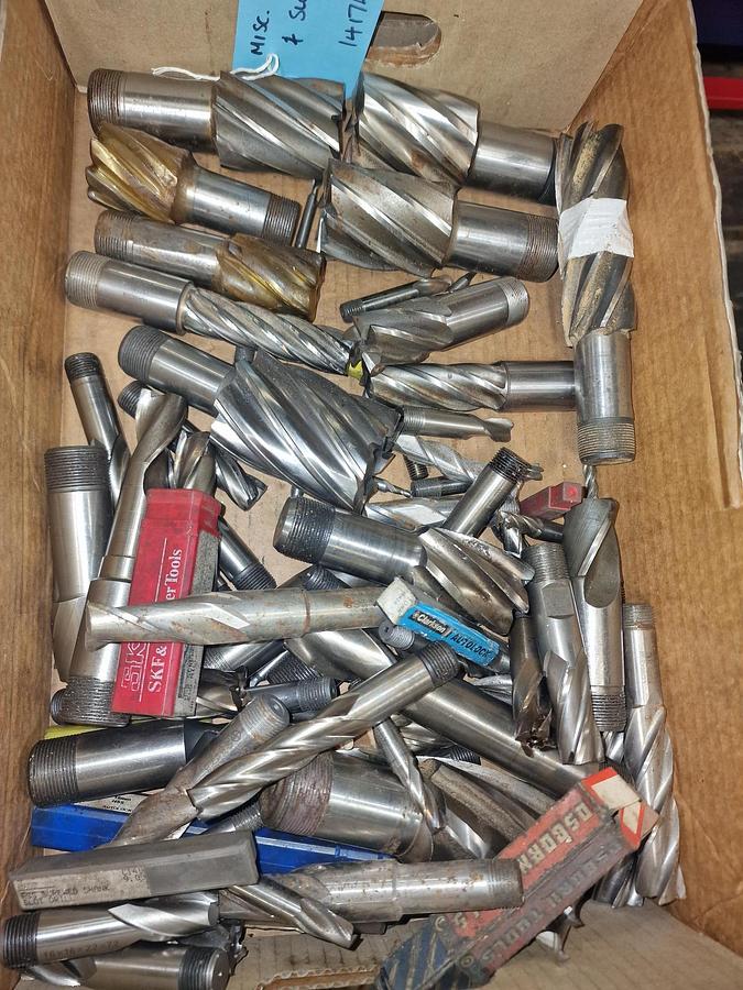 Used UNKNOWN END MILLS & SLOT DRILLS Miscellaneous Job Lot.