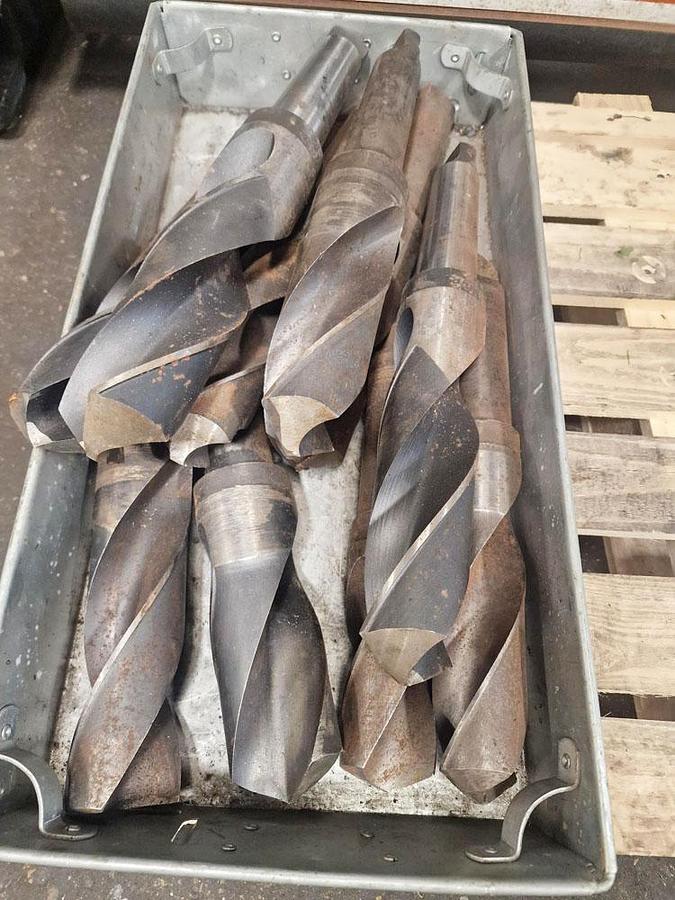 Used DORMER & OSBORN 5 MORSE TAPER DRILLS