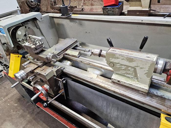 Used COLCHESTER STUDENT 1800 13" x 40" GAP BED CENTRE LATHE