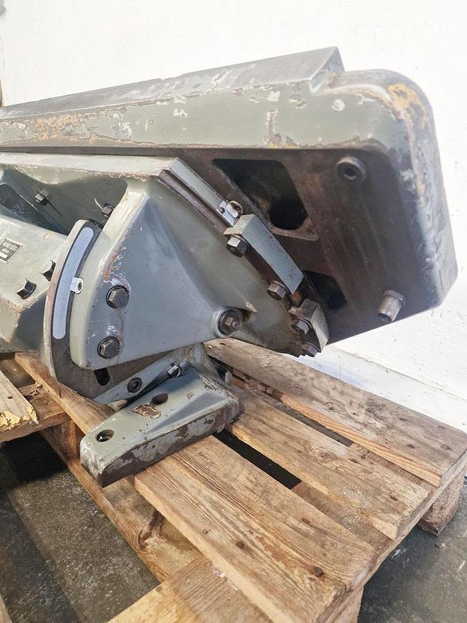 Used DECKEL FP2LB TRAVELLING COLUMN TOOLROOM MILLING MACHINE