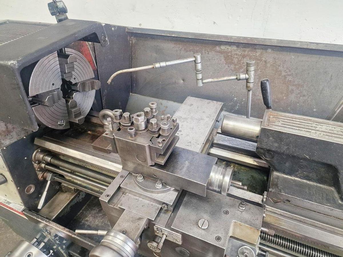 Used COLCHESTER COLCHESTER TRIUMPH 2000 15" x 30" GAP BED CENTRE LATHE