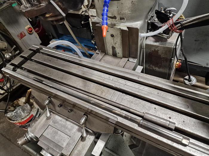 Used BRIDGEPORT SERIES 1 BR2J2 TURRET MILL