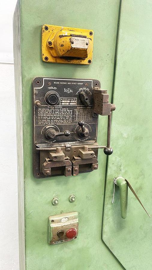 Used STARTRITE VOLANT 18 VERTICAL BANDSAW