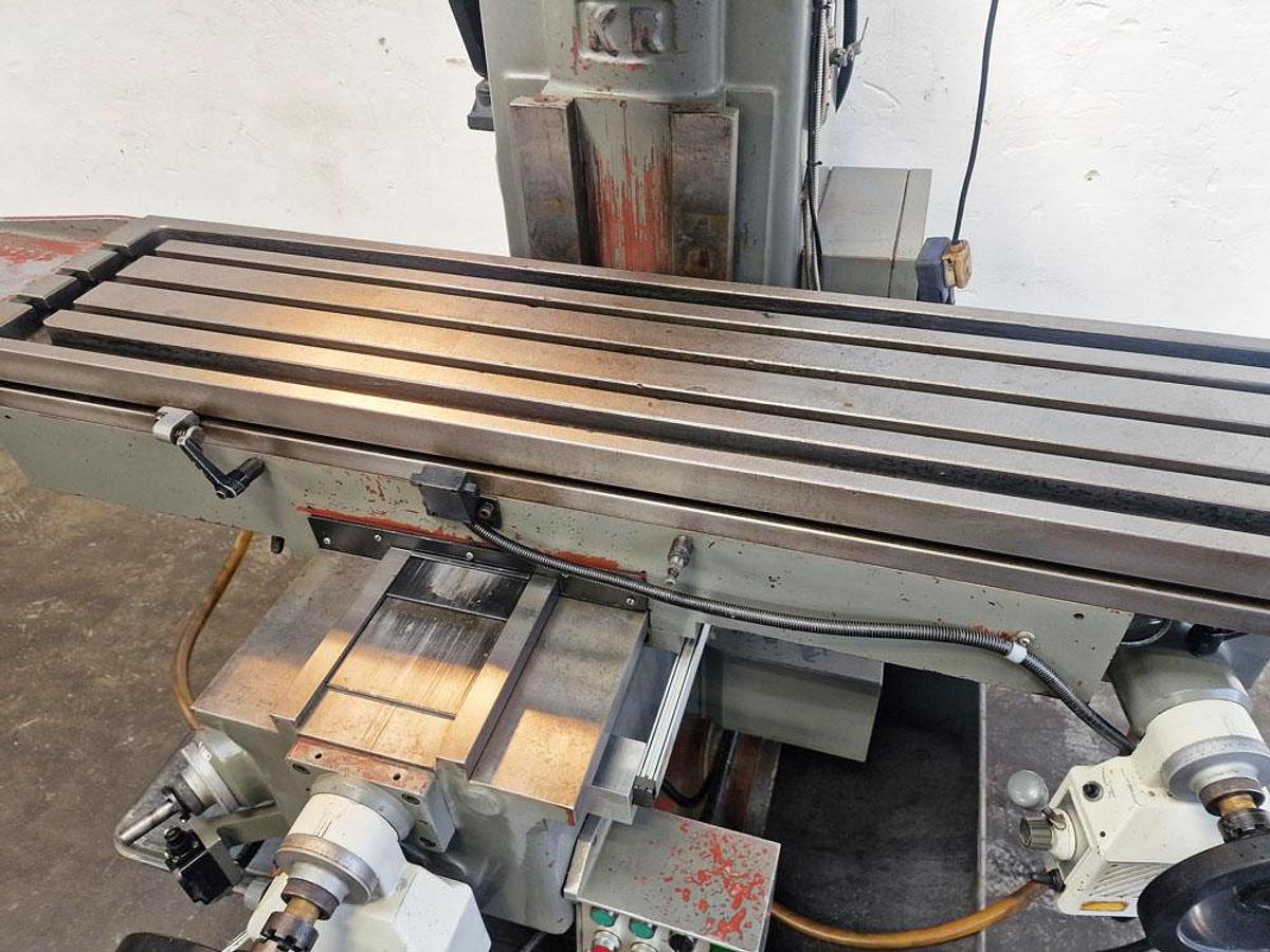 Used XYZ KRV 3000 SLV HEAVY DUTY TURRET MILL