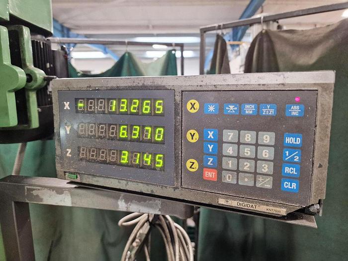 Used WARCO VMC VERTICAL MILL