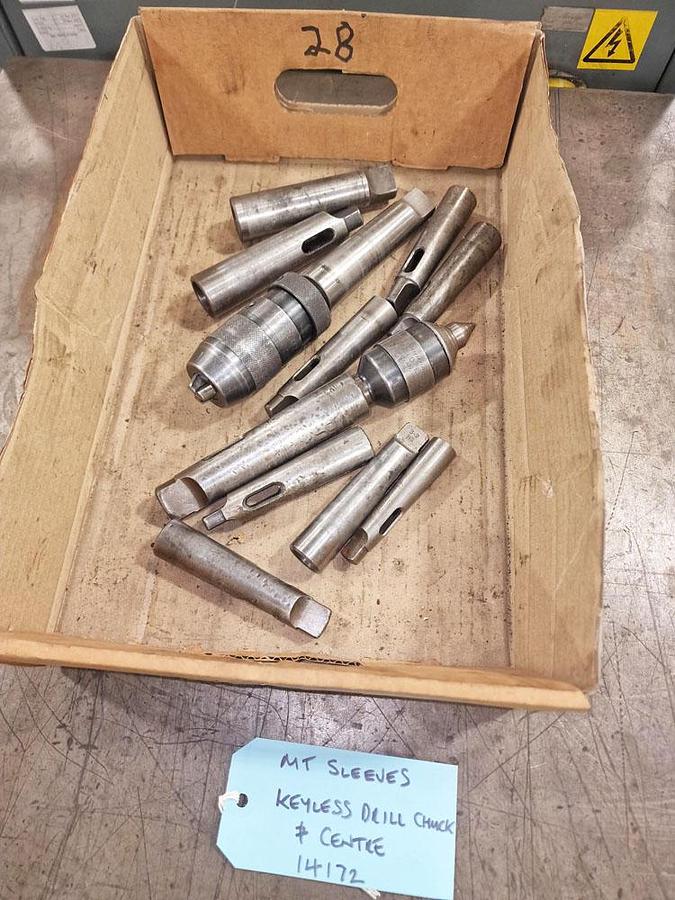 Used UNKNOWN 4 MORSE TAPER KEYLESS DRILL CHUCK & REVOLVING CENTRE 4 MT SLEEVES & REDUCERS