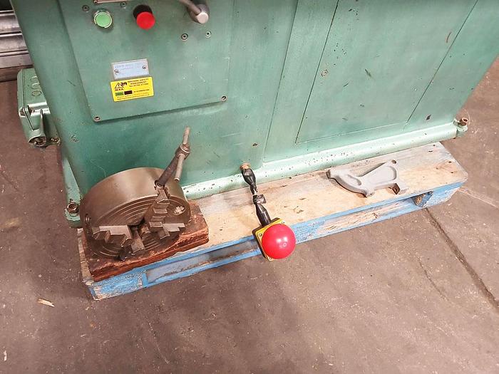 Used HARRISON 140 GAP BED CENTRE LATHE