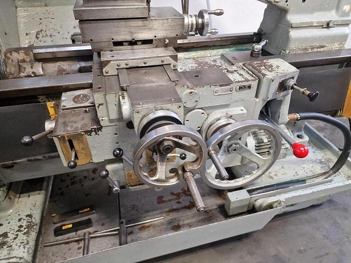 Used DEAN, SMITH & GRACE  TYPE 2112 x 40" CENTRE LATHE