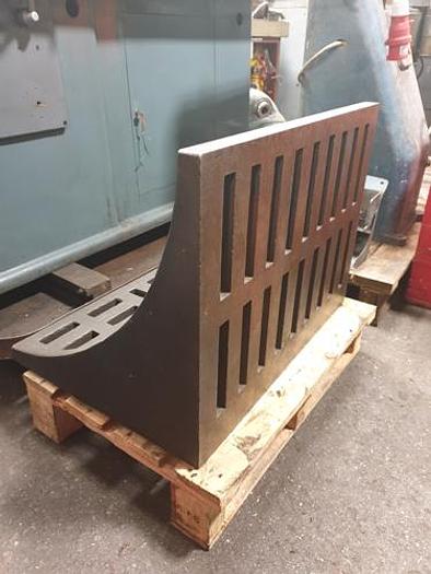Used UNION WEBBED ANGLE PLATE