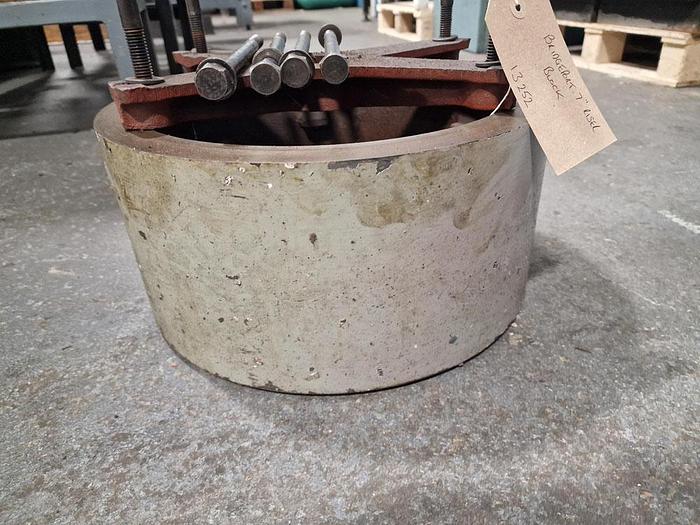 Used BRIDGEPORT 7" RISER BLOCK