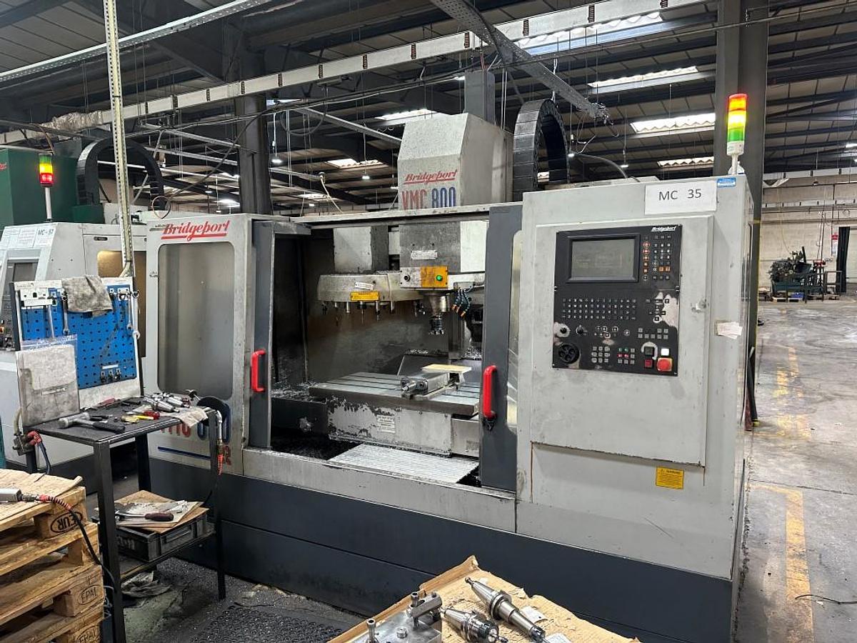 Used 1996 BRIDGEPORT VMC 800 VERTICAL MACHINING CENTRE