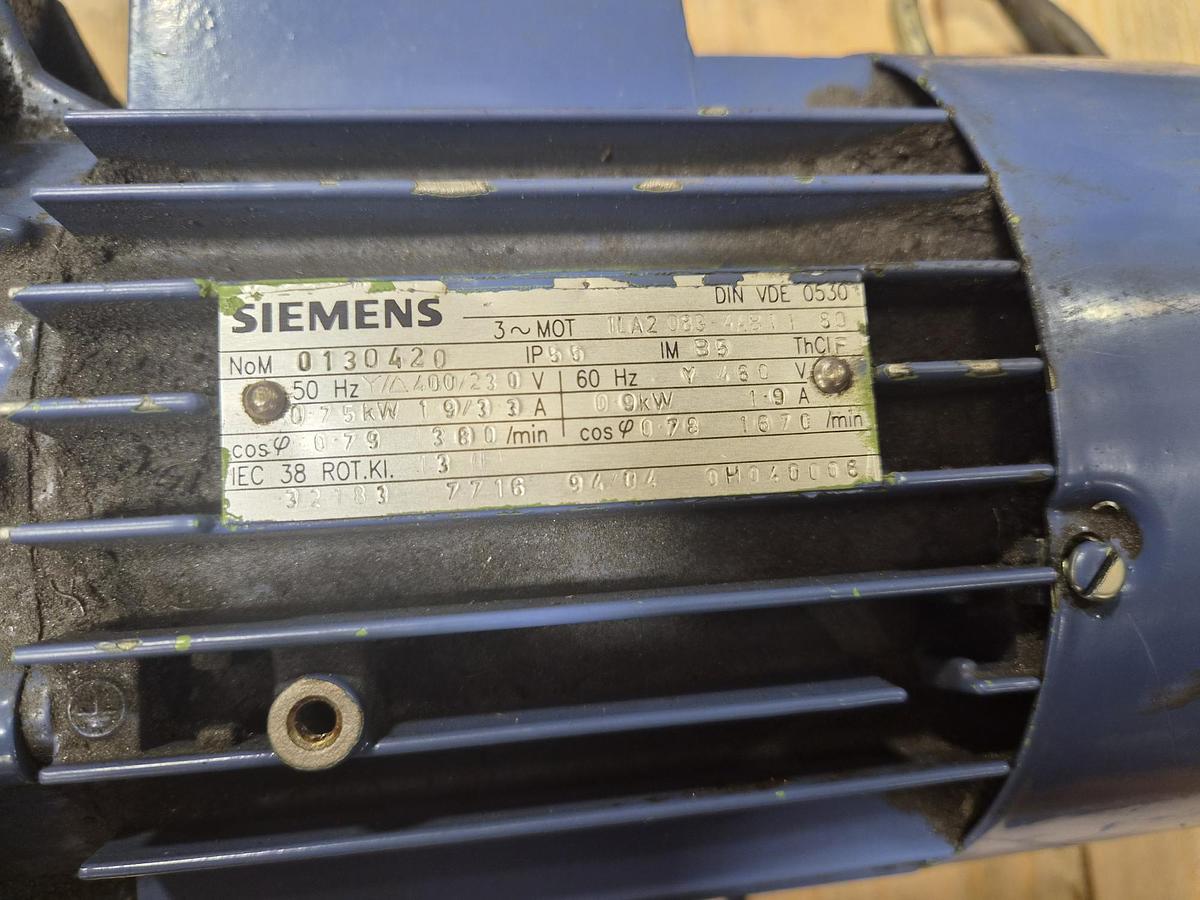 Used SIEMENS HYDRAULIC PUMP