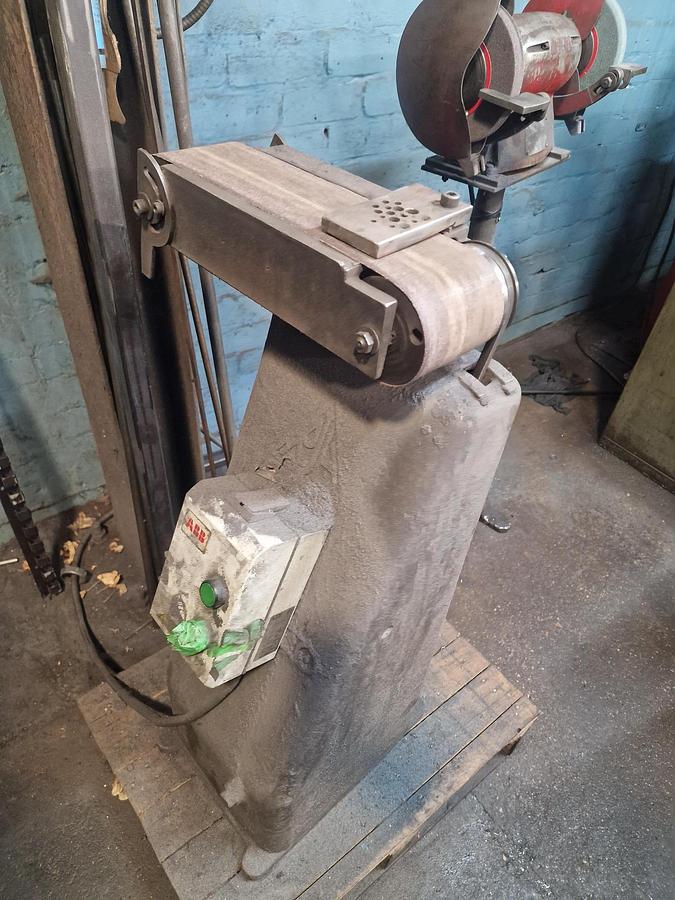 Used RJH 4" x 36" LINISHER / BANDFACER