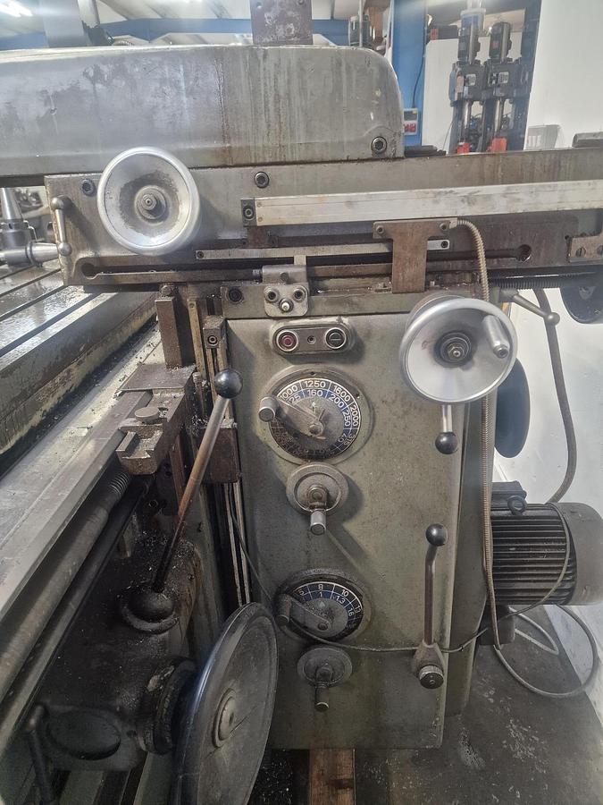 Used DECKEL FP2LB TRAVELLING COLUMN TOOLROOM MILLING MACHINE