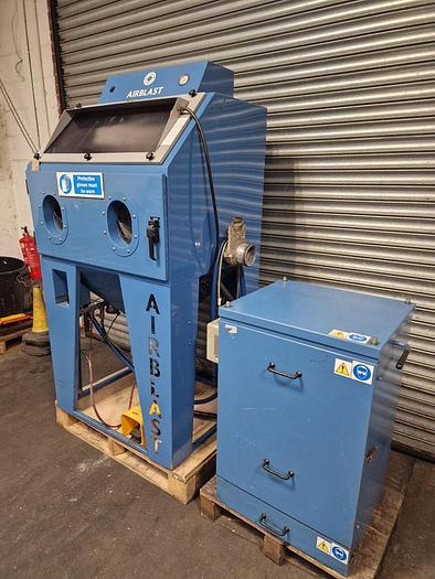 Used AIRMASTER  SHOT BLASTER & EXTRACTOR