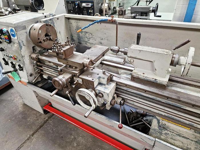 Used COLCHESTER COLCHESTER TRIUMPH 2000 15" x 50" GAP BED CENTRE LATHE