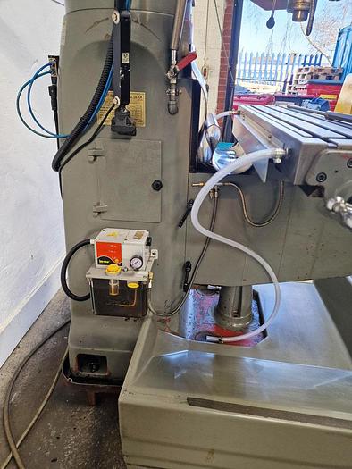 Used 2002 XYZ 1500 TURRET MILL