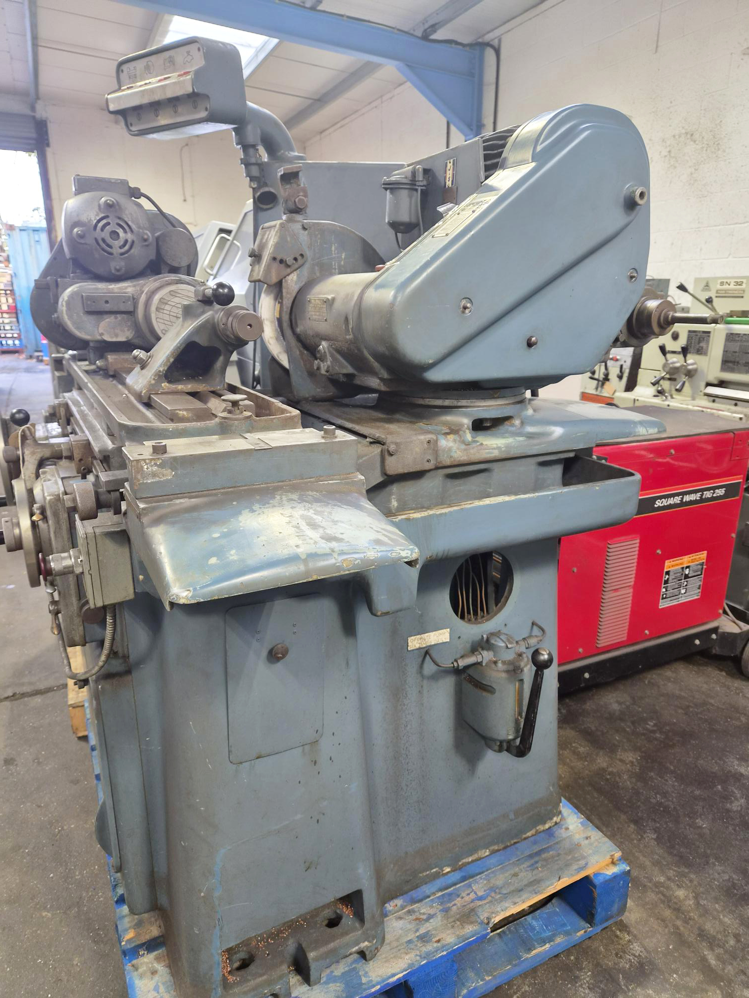 Used JONES & SHIPMAN 1310 EIU UNIVERSAL CYLINDRICAL GRINDER
