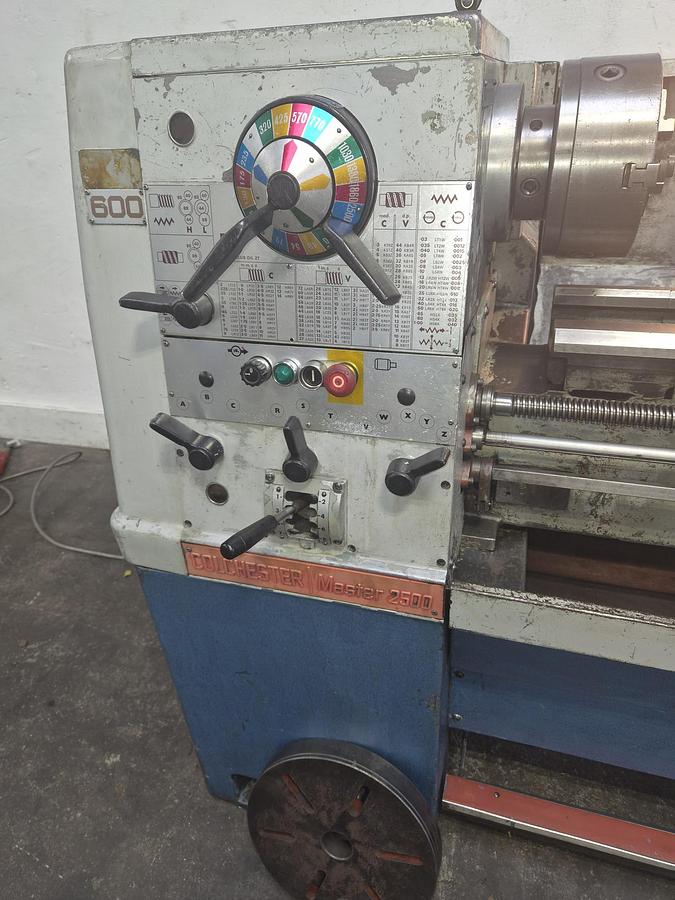 Used COLCHESTER MASTER 2500 13" x 40" GAP BED CENTRE LATHE