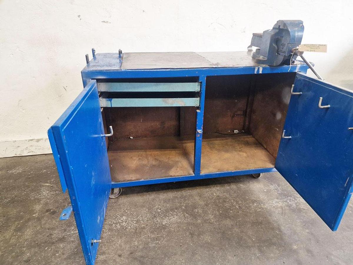 Used UNKNOWN ENGINEERS MOBILE WORK BENCH TROLLEY