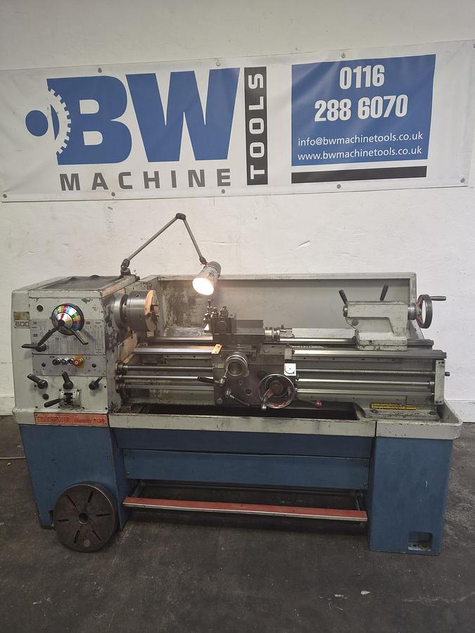 Used COLCHESTER MASTER 2500 13" x 40" GAP BED CENTRE LATHE