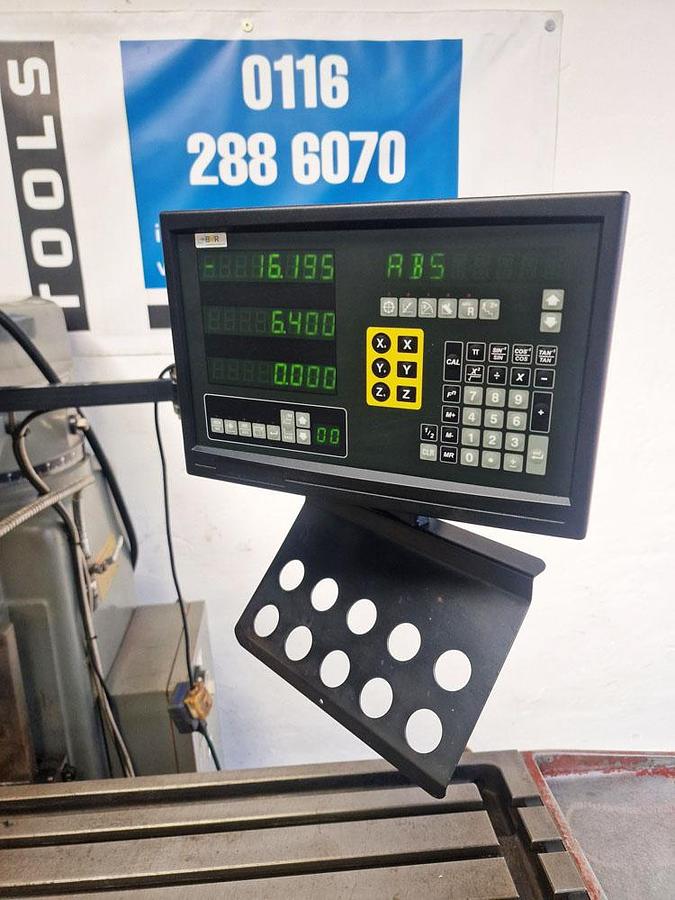 Used XYZ KRV 3000 SLV HEAVY DUTY TURRET MILL