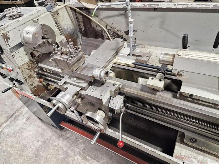 Used COLCHESTER MASTER 2500 13" x 40" GAP BED CENTRE LATHE