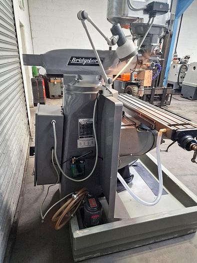 Used 1996 BRIDGEPORT SERIES 1 BR2J2 TURRET MILL