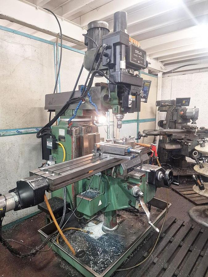 Used LILIAN 5VH CNC / MANUAL TURRET MILL