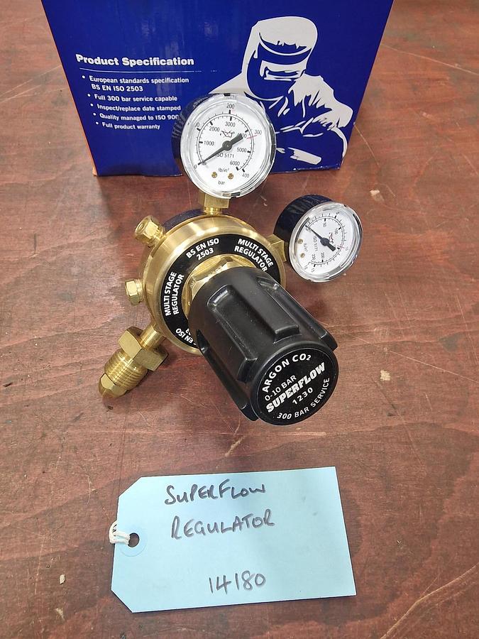 SUPERFLOW 2 g GAS REGULATOR