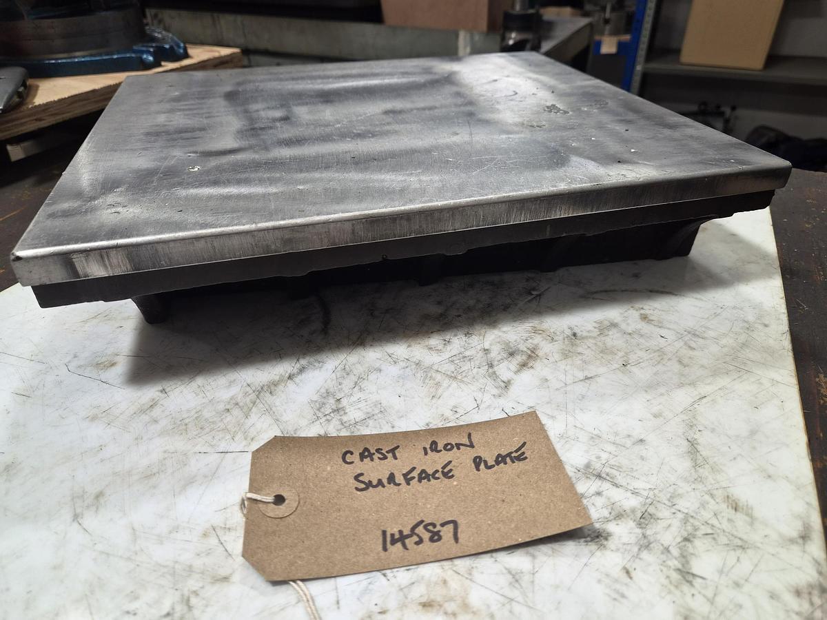 Used UNKNOWN CAST IRON SURFACE PLATE