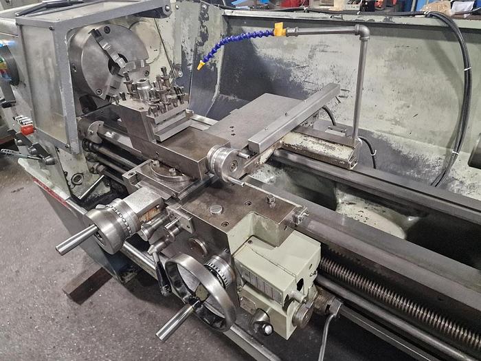 Used COLCHESTER TRIUMPH 2000 15" x 50" GAP BED CENTRE LATHE