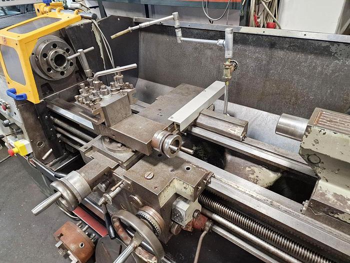 Used COLCHESTER COLCHESTER TRIUMPH 2000 15" x 50" GAP BED CENTRE LATHE