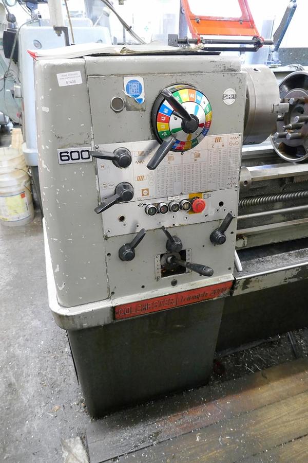 Used COLCHESTER TRIUMPH 2000 15" x 50" GAP BED CENTRE LATHE