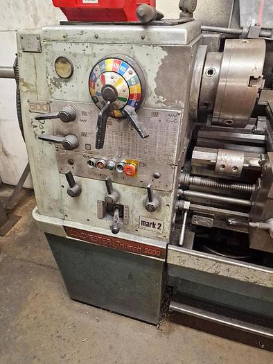 Used COLCHESTER COLCHESTER TRIUMPH 2000 15" x 30" GAP BED CENTRE LATHE