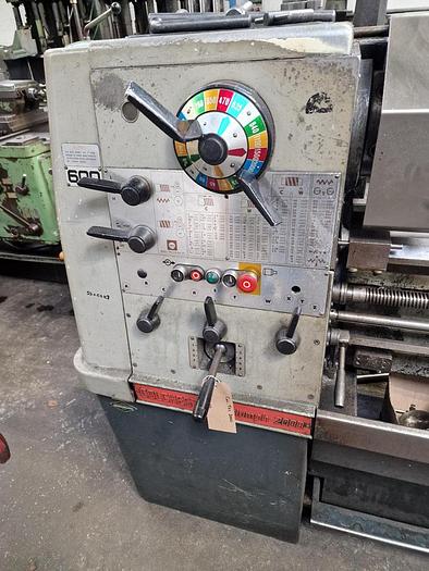 Used COLCHESTER TRIUMPH 2000 15" x 50" GAP BED CENTRE LATHE