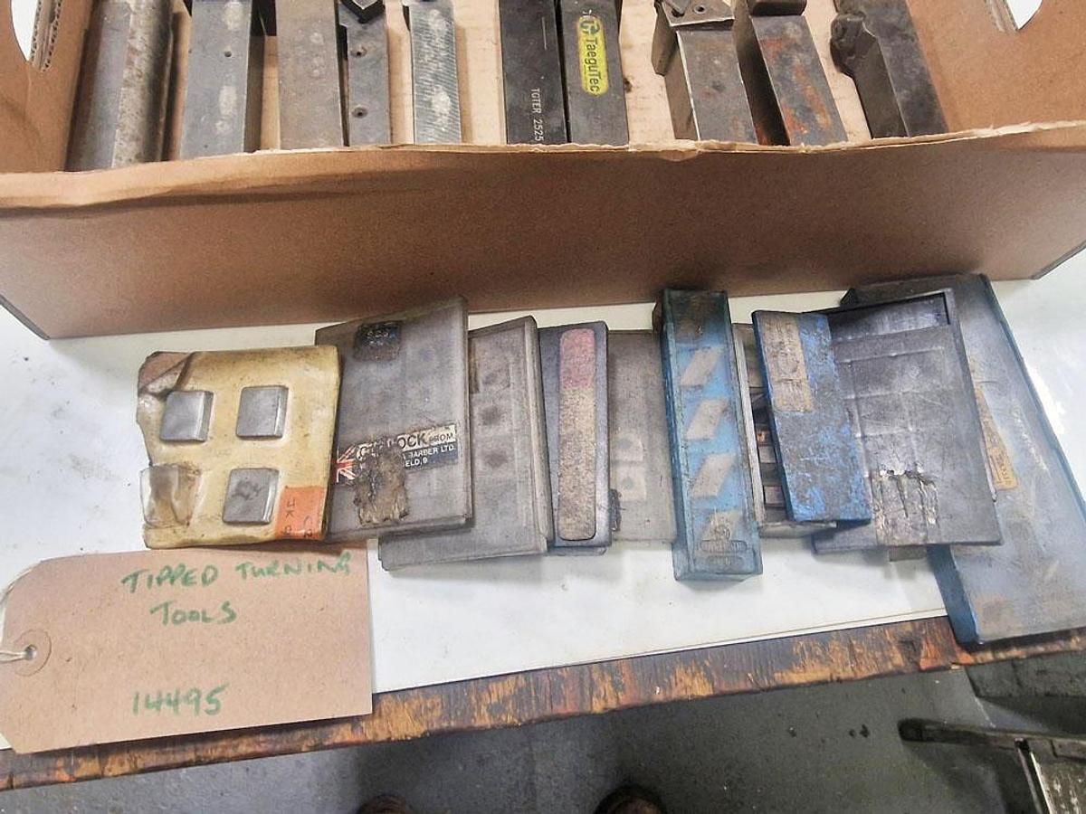 Used UNKNOWN TIPPED TURNING TOOLS