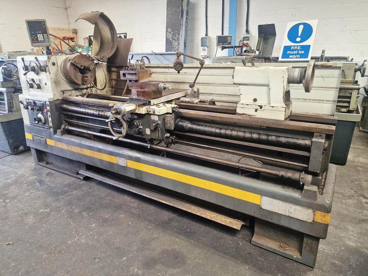 Used 2005 QUANTUM D560 x 2000mm GAP BED CENTRE LATHE