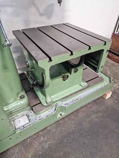 Used ADCOCK & SHIPLEY  RADIAL ARM DRILL