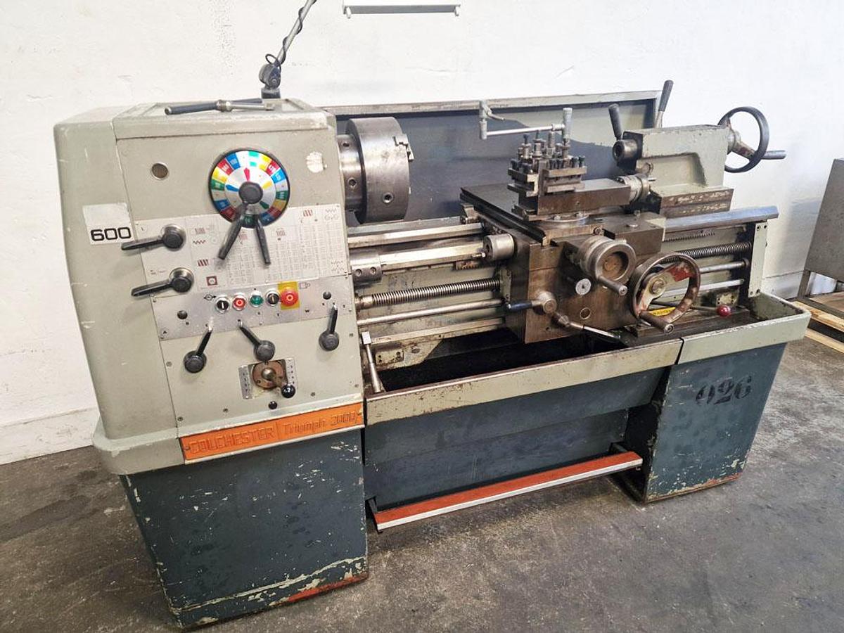 Used COLCHESTER TRIUMPH 2000 15" x 30" STRAIGHT BED CENTRE LATHE