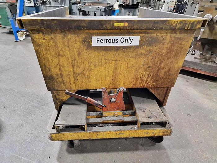 Used UNKNOWN TIPPING SKIP