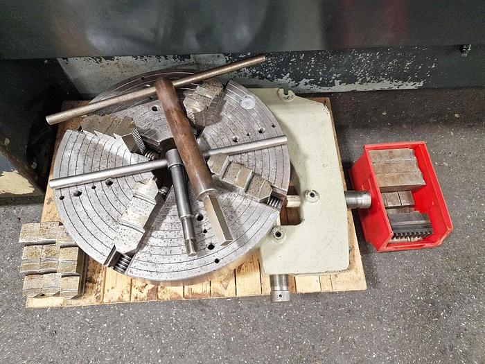 Used COLCHESTER MASTIFF 1400 x 80" GAP BED CENTRE LATHE