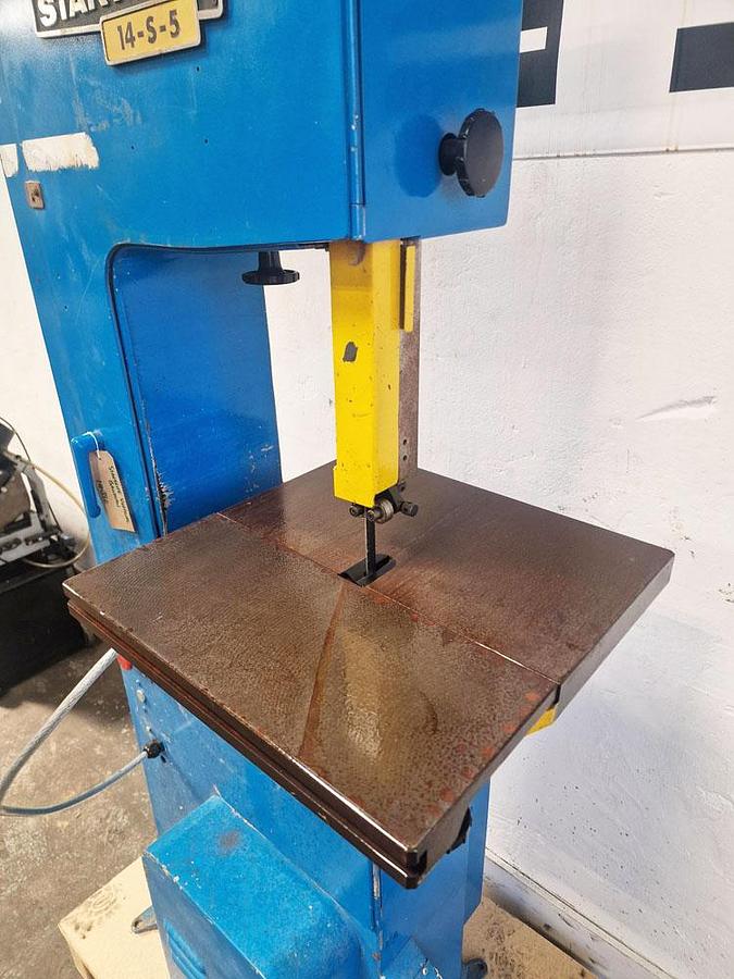 Used STARTRITE 14-S-5 VERTICAL BANDSAW