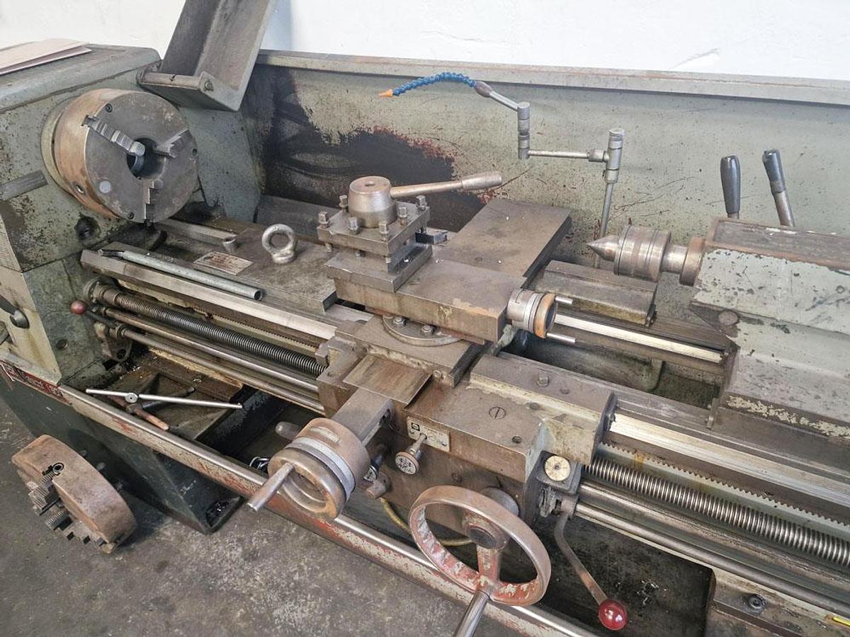 Used COLCHESTER MASCOT 1600 17" x 60" GAP BED CENTRE LATHE